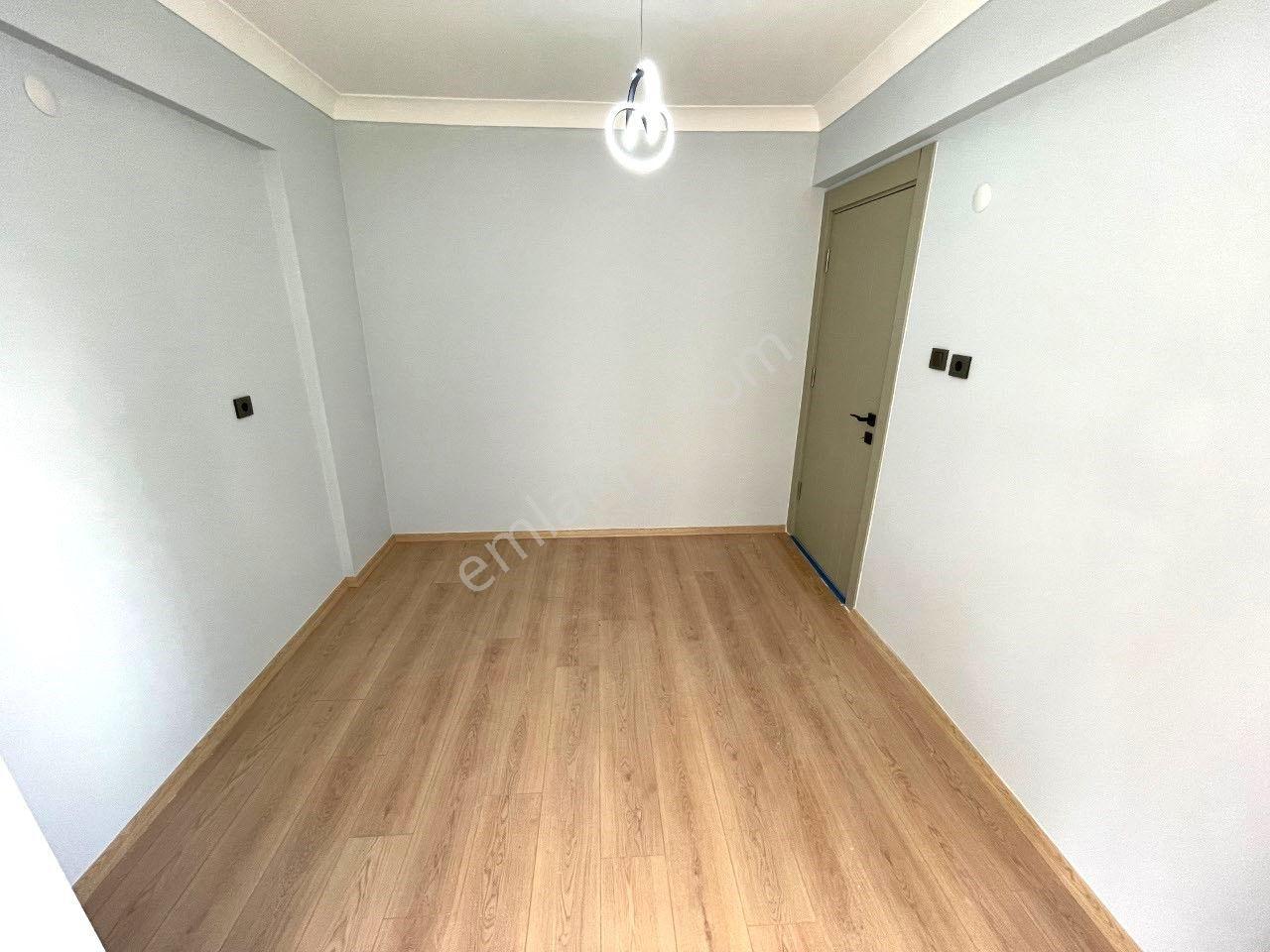 𝄞melodi'den Akçay Merkez'de Ayrı Mutfaklı Ön Cephe Bahçe Kullanımlı Harika Dizayn 2+1 Daire — fotoğraf 23