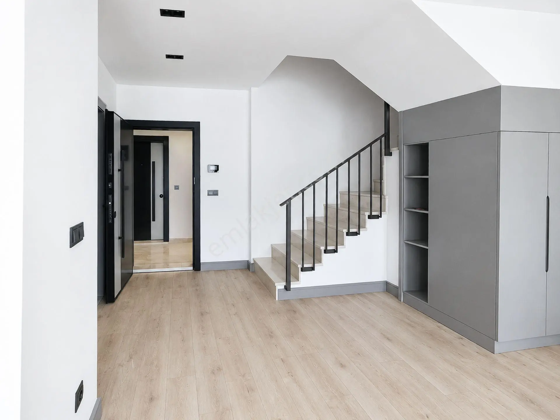 Kestel'de Denize Sıfır Yeni Sitede Manzaralı 2+1 Dubleks — fotoğraf 7