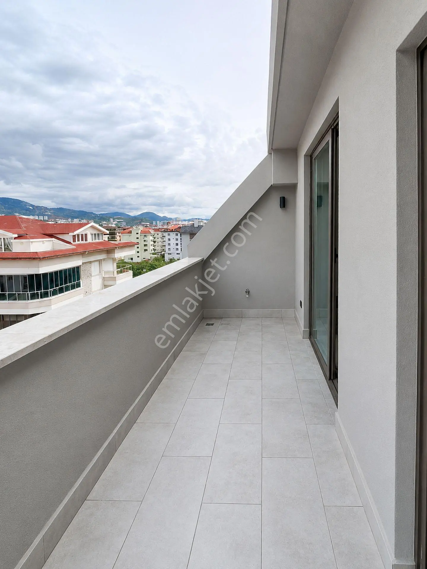 Kestel'de Denize Sıfır Yeni Sitede Manzaralı 2+1 Dubleks — fotoğraf 17