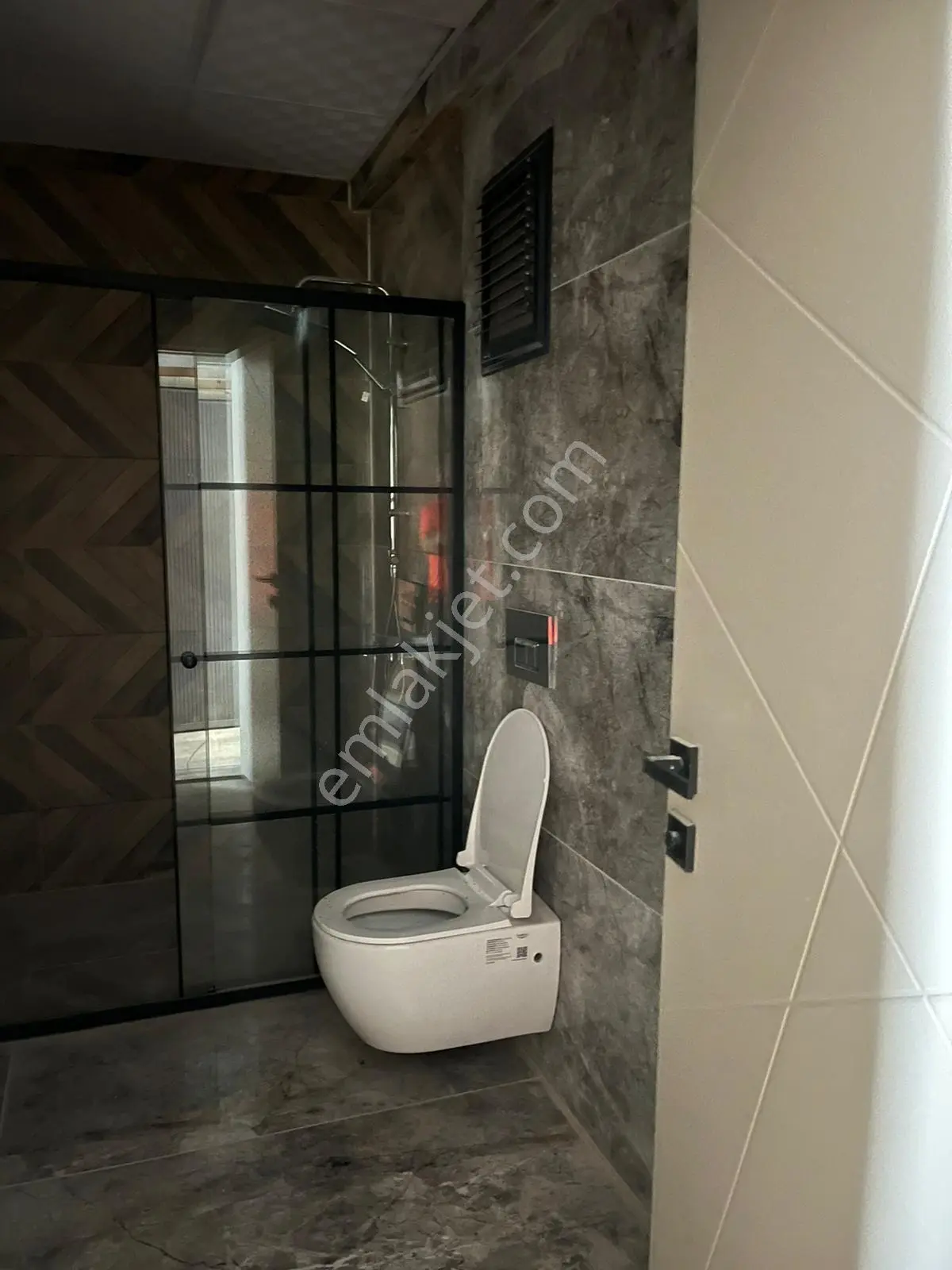 Ege Mahallesi'nde Deniz Manzaralı 3+1 Sıfır Satılık Daire — fotoğraf 8