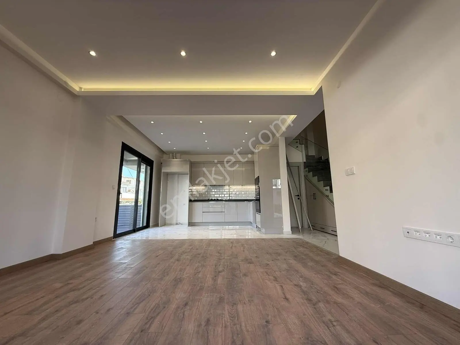 Coldwell Banker Poyrazdan Müstakil Bahçeli Lüks4+1 Satılık Villa — fotoğraf 12