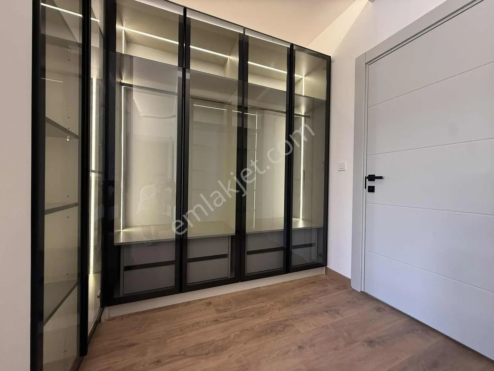 Coldwell Banker Poyrazdan Müstakil Bahçeli Lüks4+1 Satılık Villa — fotoğraf 25