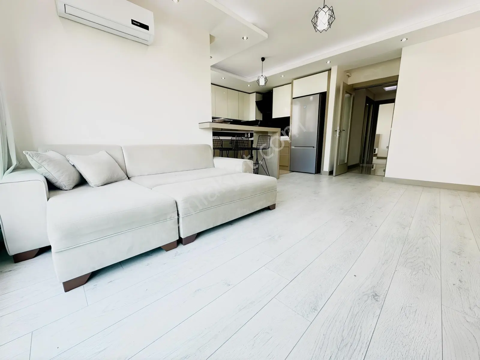 Ultra Lüks Site İçerisinde 2+1 Eşyalı 100m2 Satılık Daire En/ru — fotoğraf 4