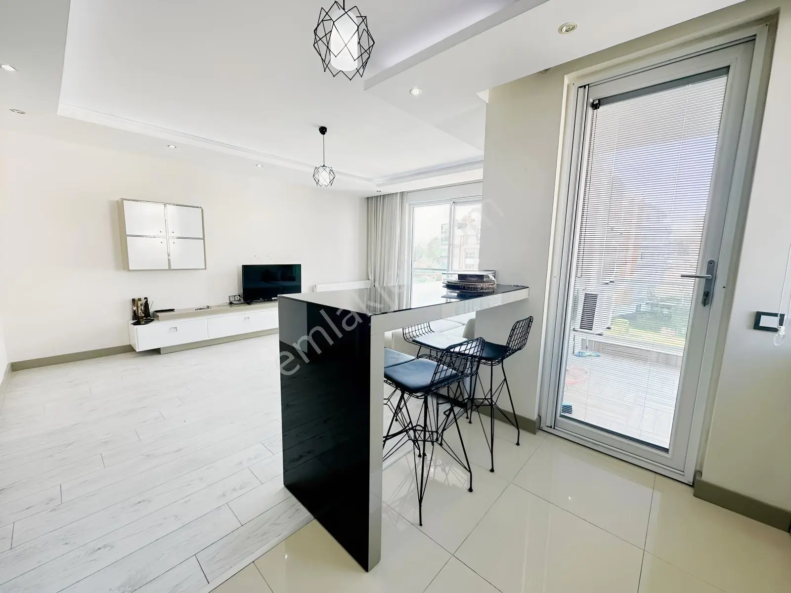 Ultra Lüks Site İçerisinde 2+1 Eşyalı 100m2 Satılık Daire En/ru — fotoğraf 6