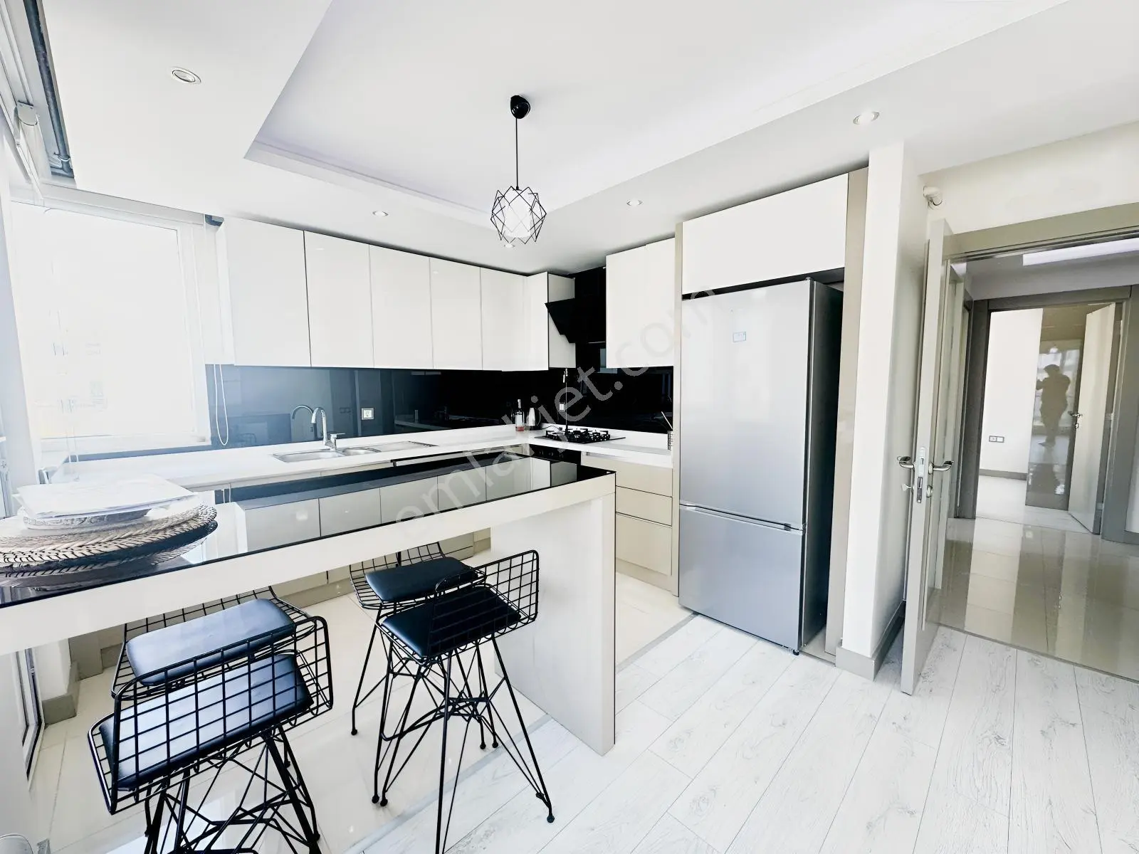 Ultra Lüks Site İçerisinde 2+1 Eşyalı 100m2 Satılık Daire En/ru — fotoğraf 8