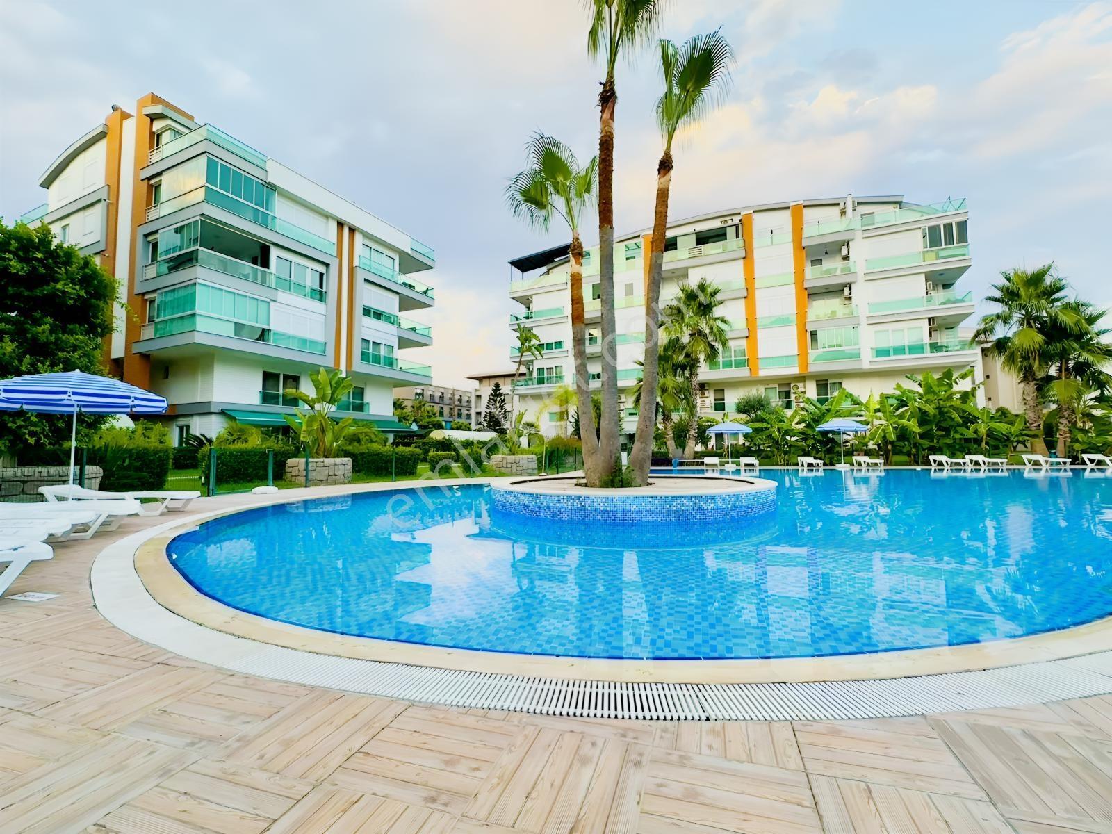 Ultra Lüks Site İçerisinde 2+1 Eşyalı 100m2 Satılık Daire En/ru — fotoğraf 22