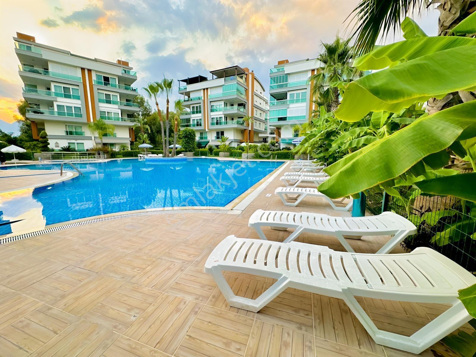 Ultra Lüks Site İçerisinde 2+1 Eşyalı 100m2 Satılık Daire En/ru — fotoğraf 26