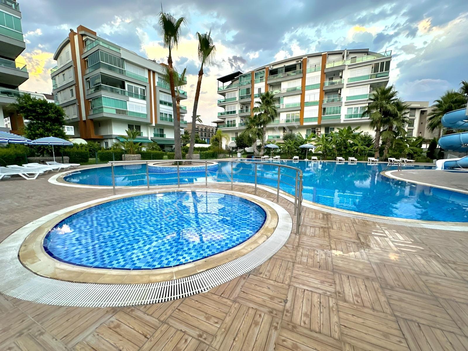 Ultra Lüks Site İçerisinde 2+1 Eşyalı 100m2 Satılık Daire En/ru — fotoğraf 31