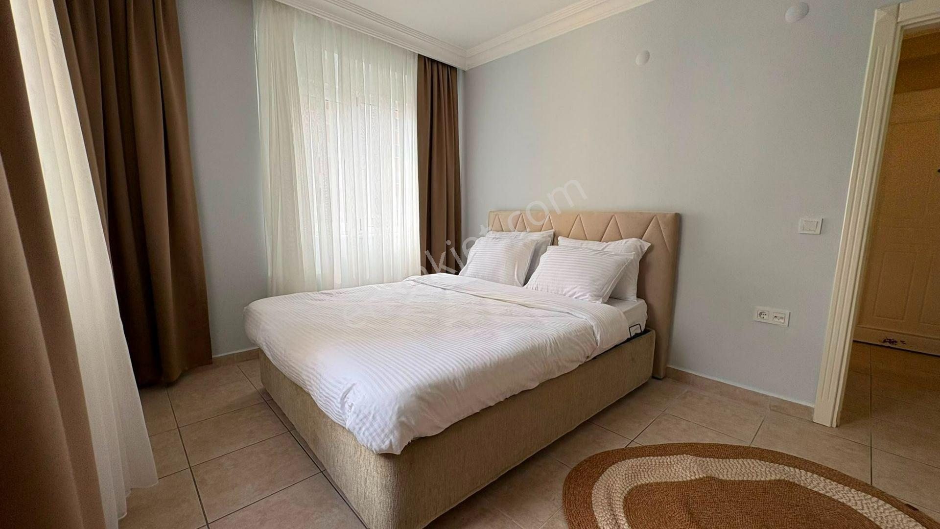 Alanya Güllerpınarında Ultra Lüks Eşyalı Merkezi Konum 1+1 Daire — fotoğraf 11