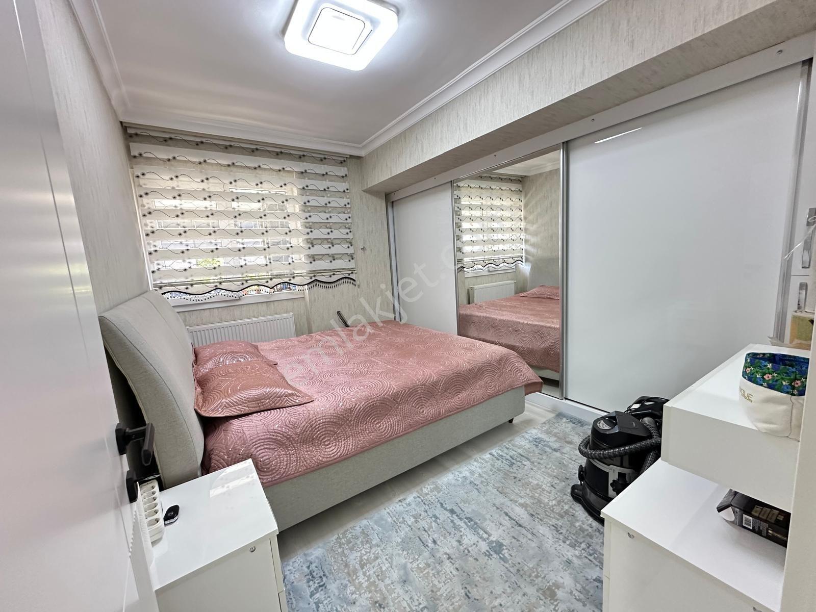 Şemikler Mahallesinde Site İçinde 3+1 Arakat Satılık Daire — fotoğraf 11