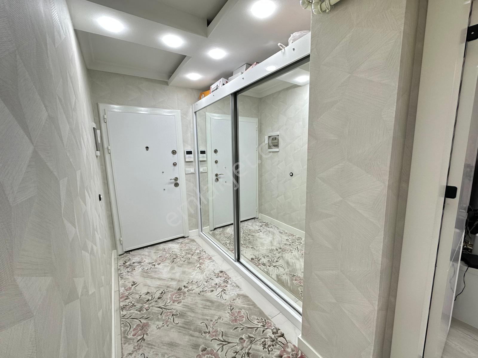 Şemikler Mahallesinde Site İçinde 3+1 Arakat Satılık Daire — fotoğraf 14