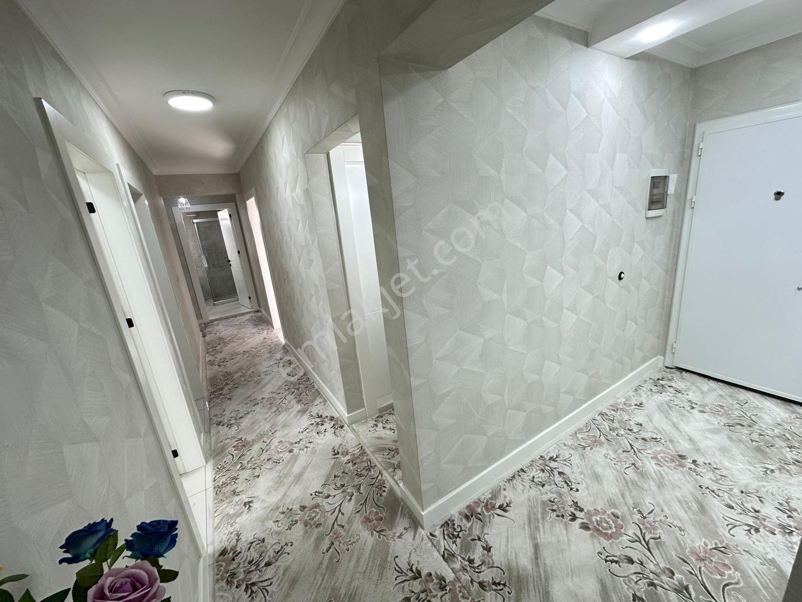 Şemikler Mahallesinde Site İçinde 3+1 Arakat Satılık Daire — fotoğraf 15