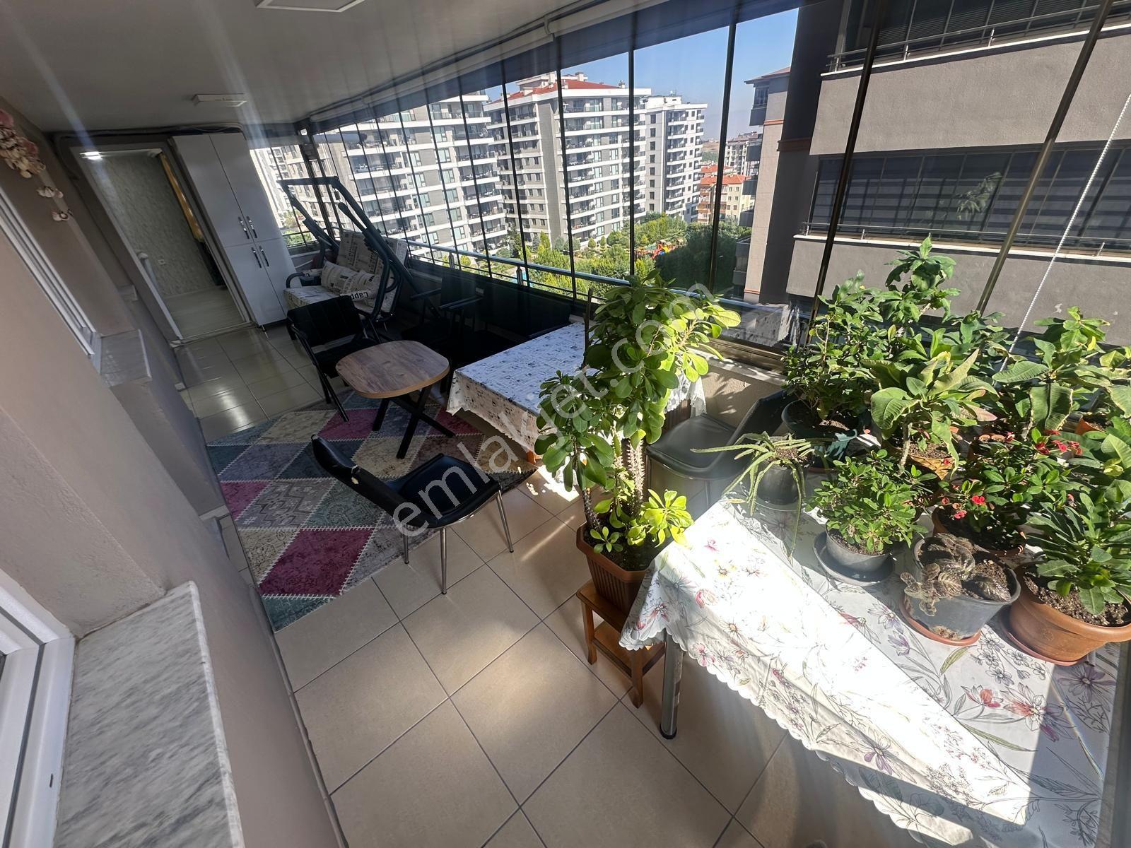 Şemikler Mahallesinde Site İçinde 3+1 Arakat Satılık Daire — fotoğraf 28