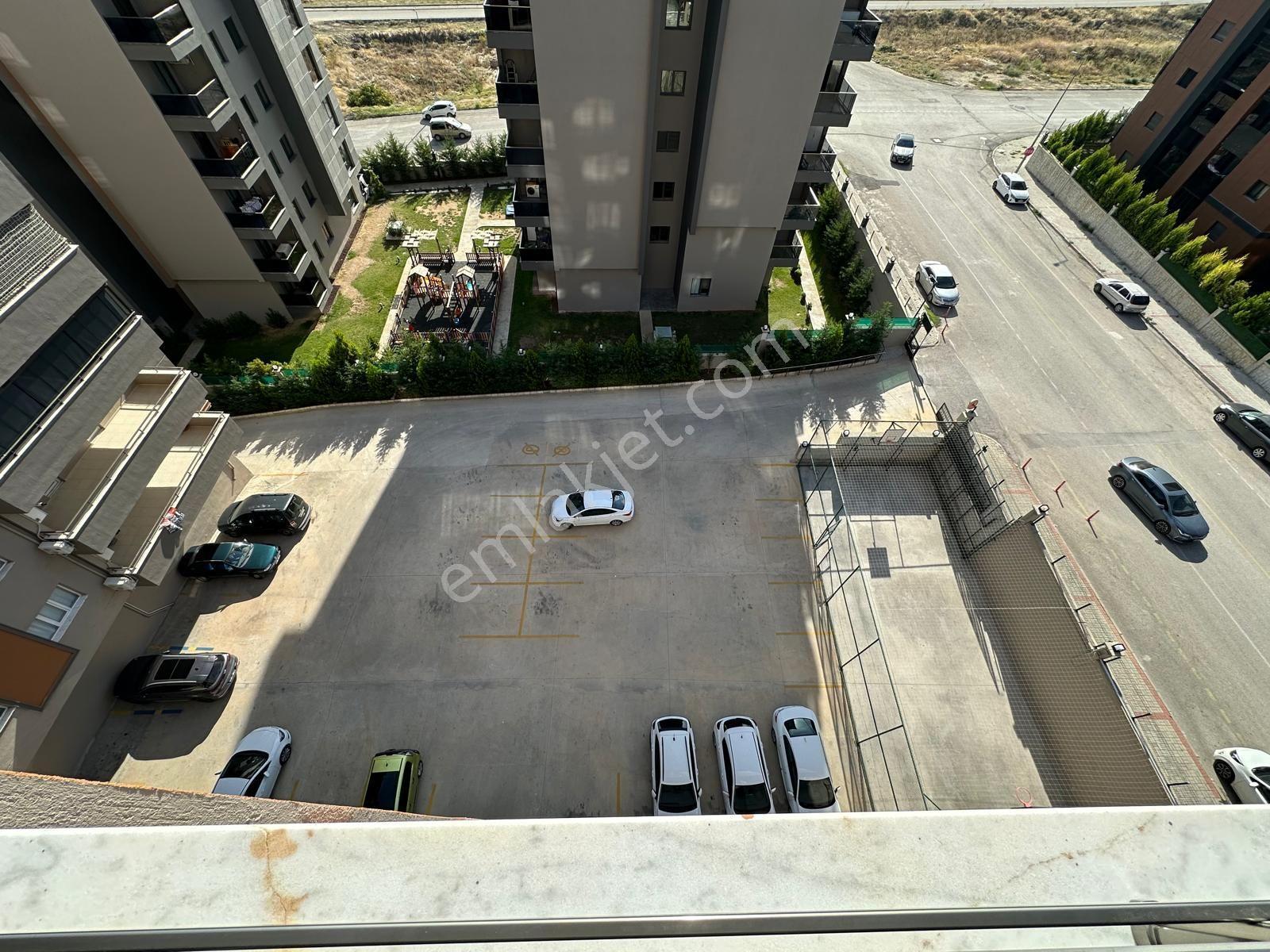 Şemikler Mahallesinde Site İçinde 3+1 Arakat Satılık Daire — fotoğraf 29