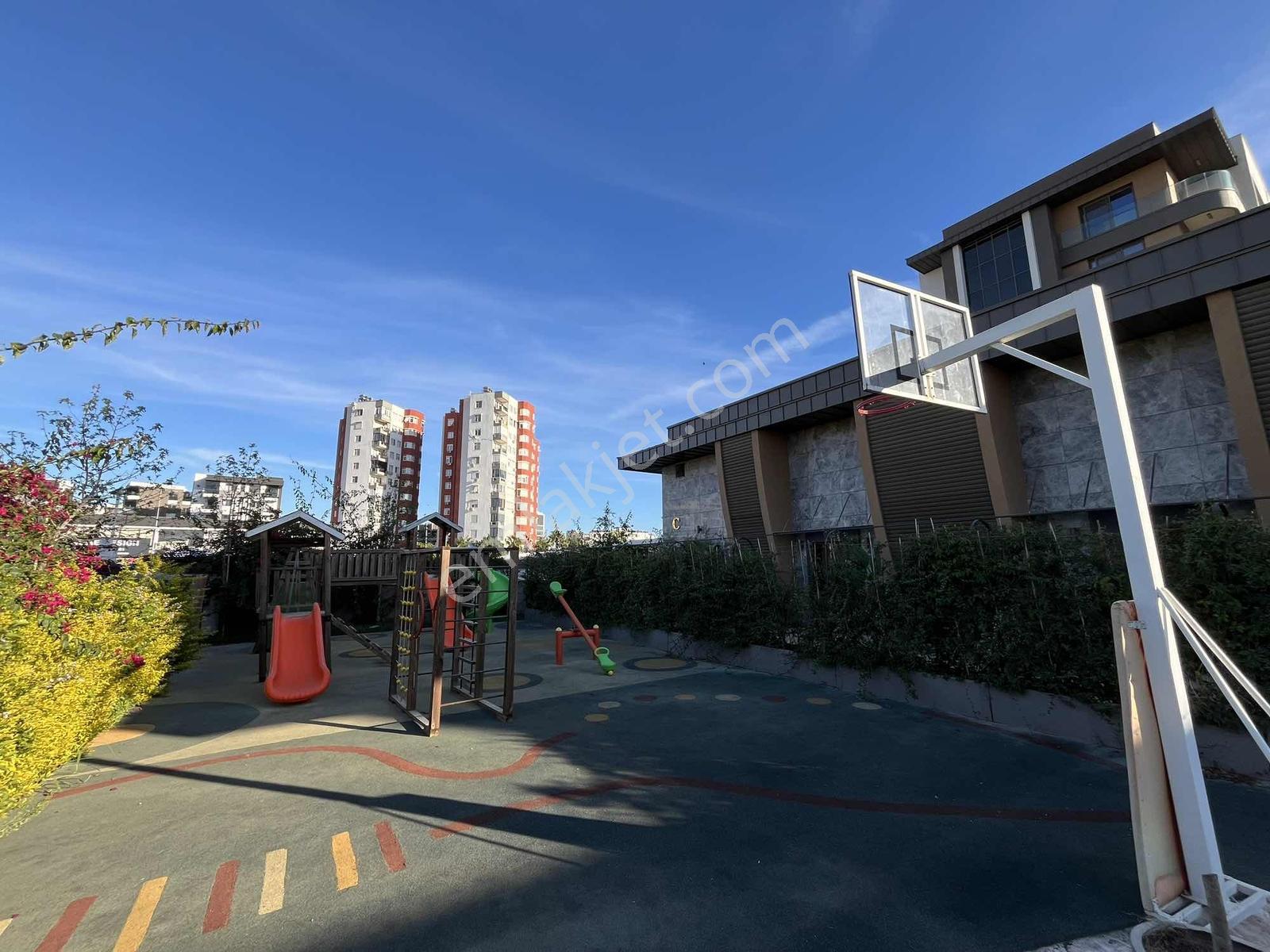 Park Villa'da Arakak 2+1 Kompleks Satılık Daire — fotoğraf 6