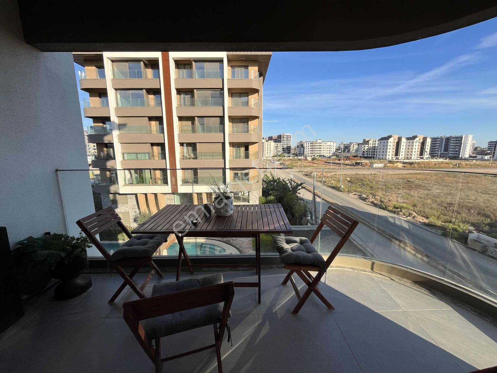 Park Villa'da Arakak 2+1 Kompleks Satılık Daire — fotoğraf 17