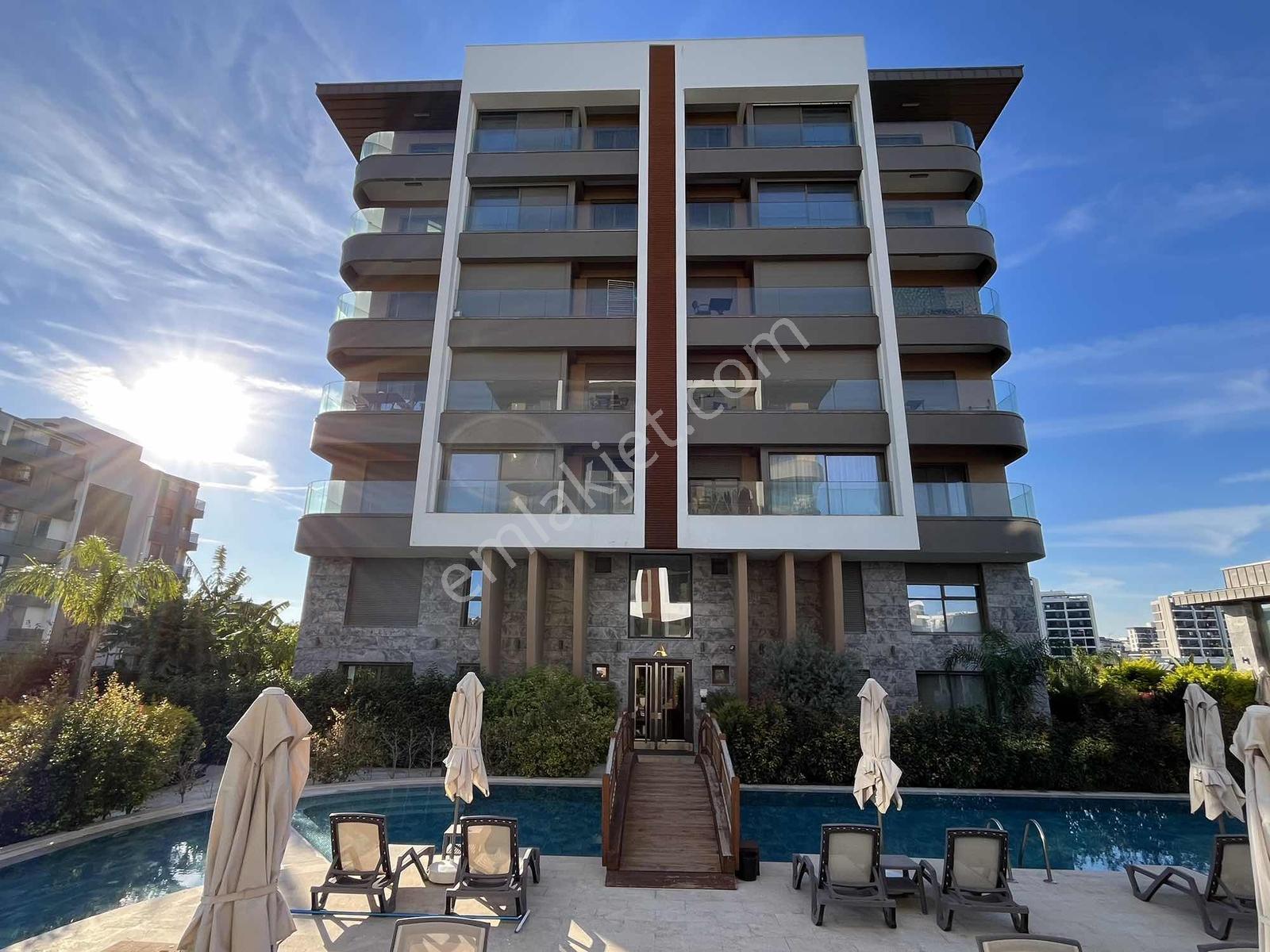 Park Villa'da Arakak 2+1 Kompleks Satılık Daire — fotoğraf 27