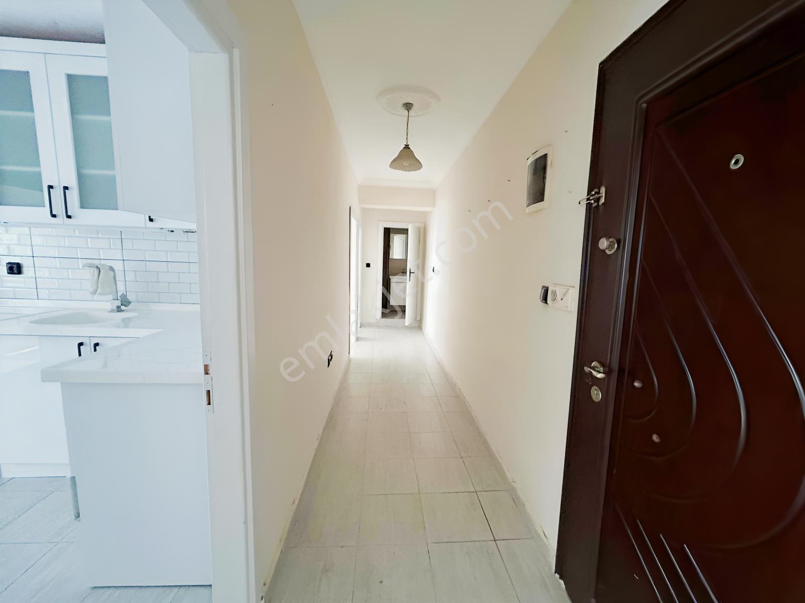 Onmax Burhaniye Merkezde 2+1 Ara Kat Kapalı Mutfak Satılık Daire — fotoğraf 14