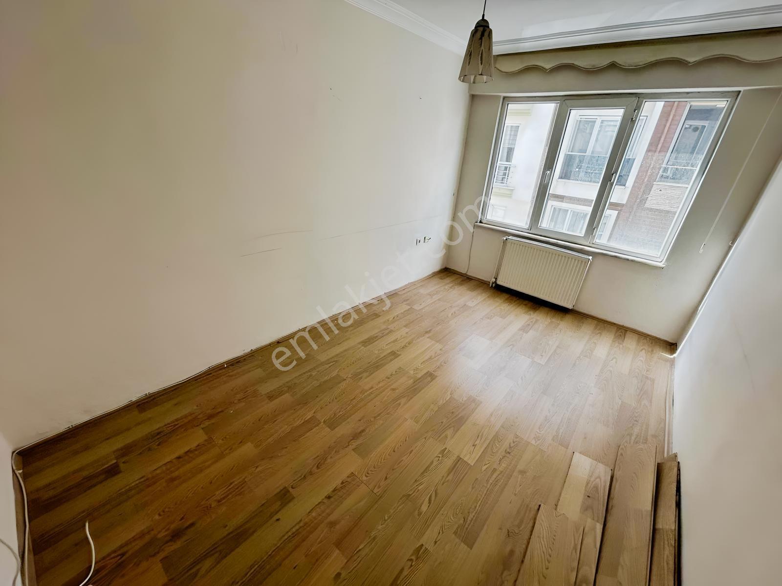 Onmax Burhaniye Merkezde 2+1 Ara Kat Kapalı Mutfak Satılık Daire — fotoğraf 16