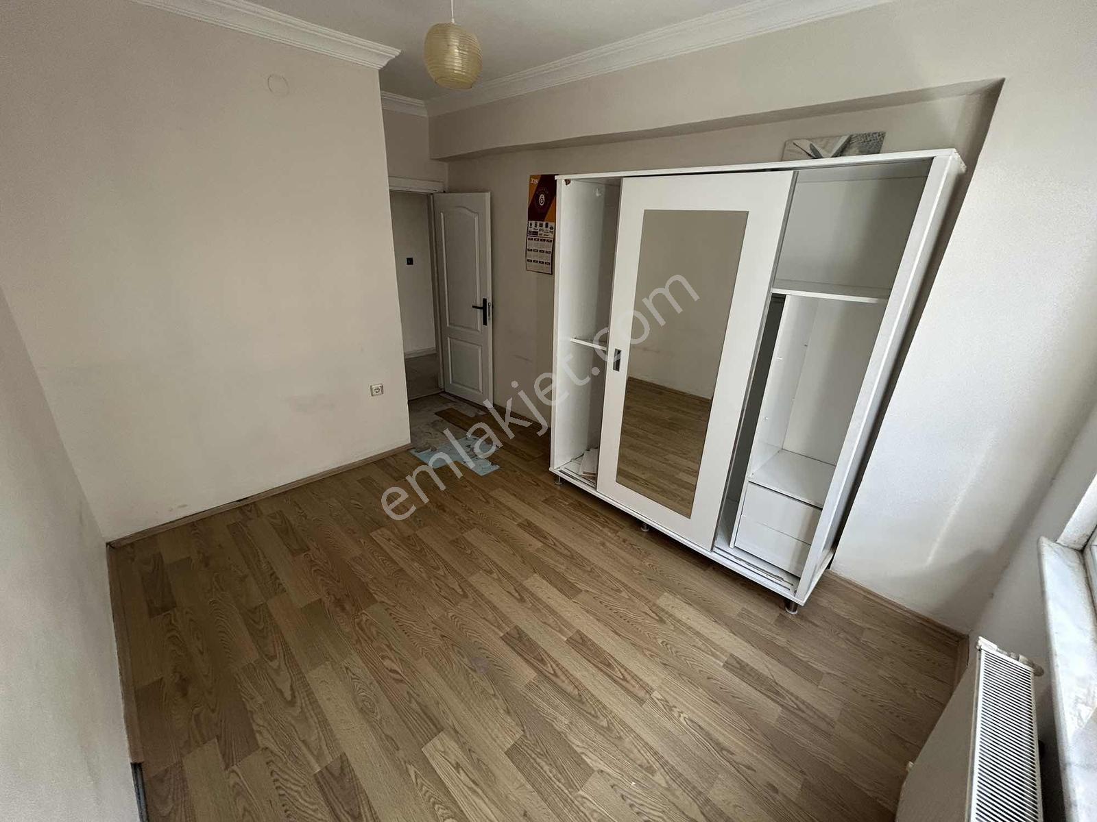 Onmax Burhaniye Merkezde 2+1 Ara Kat Kapalı Mutfak Satılık Daire — fotoğraf 24