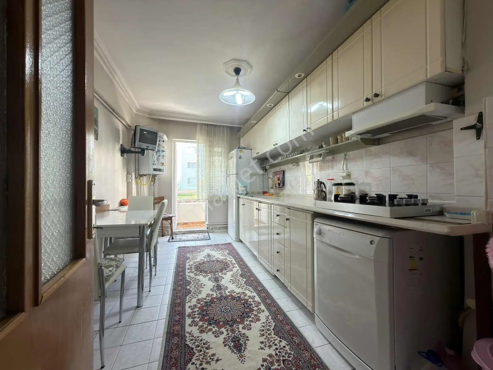Site İçerisinde Merkezi Konumda 3+1 Satılık Krediye Uygun — fotoğraf 2