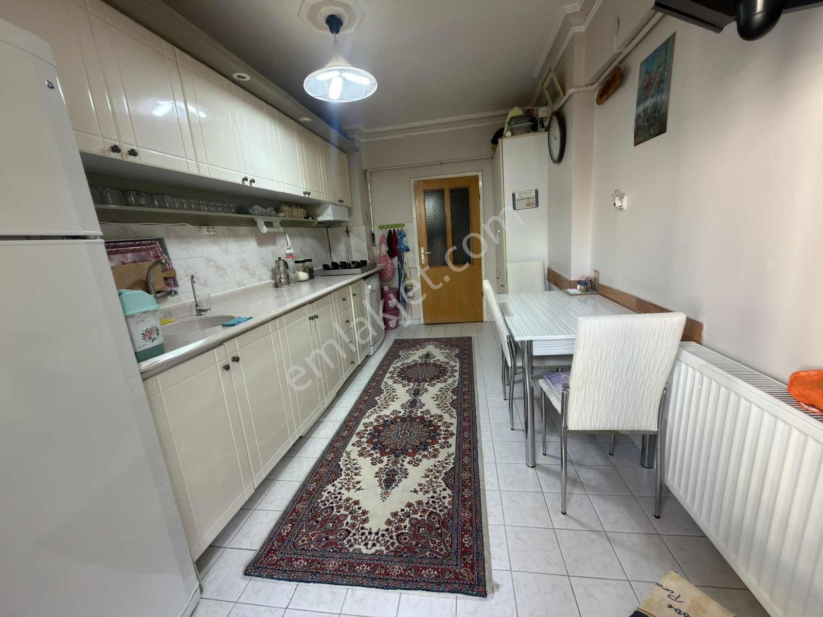 Site İçerisinde Merkezi Konumda 3+1 Satılık Krediye Uygun — fotoğraf 7