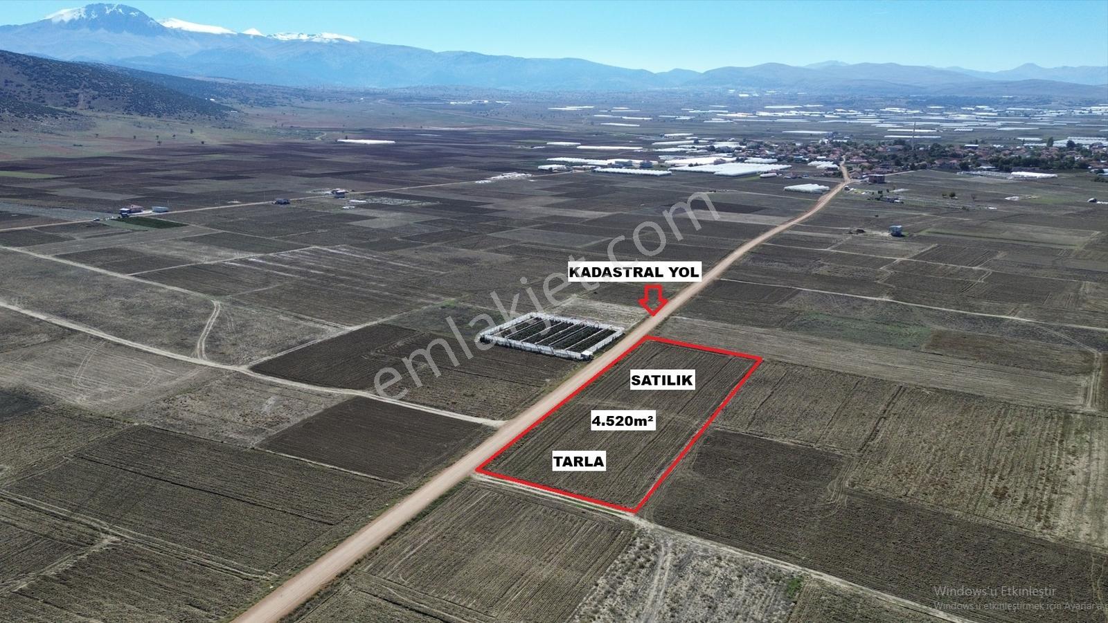 Vip Gayrimenkul'den Bozhüyük Mah. 4.520m² Yol Cepheli Tarla — fotoğraf 4