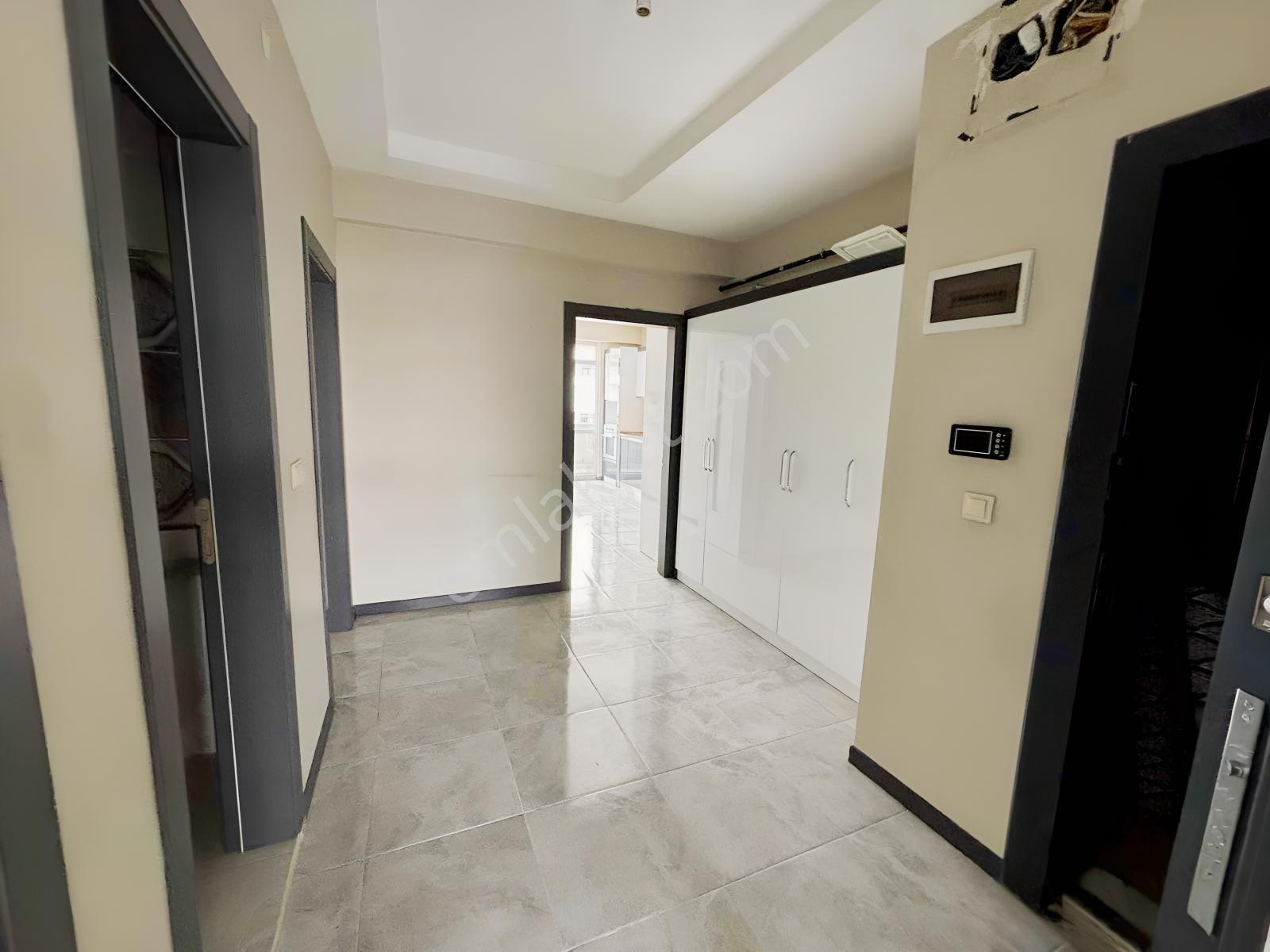 Aslanlı Kışla Cad. Üzeri Tramvay Yakını 150m² 3+1 Satılık Daire — fotoğraf 4