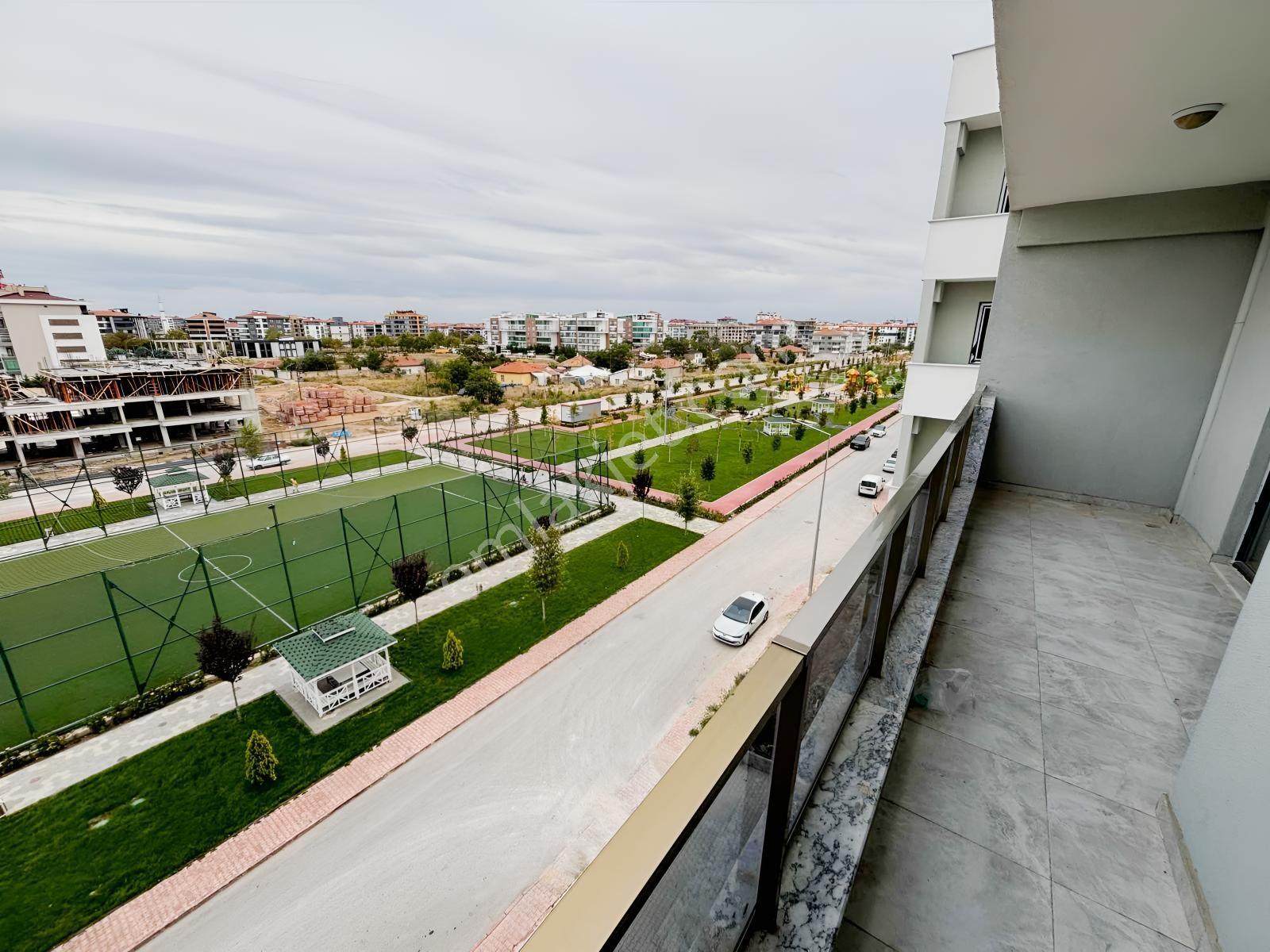 Aslanlı Kışla Cad. Üzeri Tramvay Yakını 150m² 3+1 Satılık Daire — fotoğraf 9