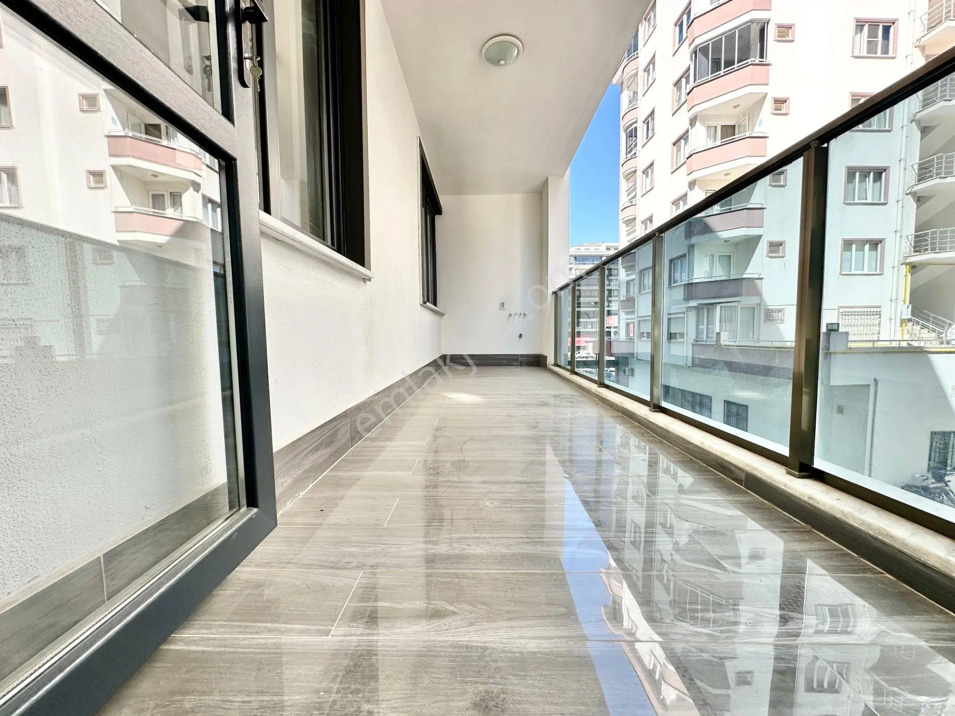 ꧁yetkili Ay Emlaktan꧂kadıköy Novada Yakını Arakat Ebeveyn Banyolu Satılık 2+1 Geniş Daire — fotoğraf 15