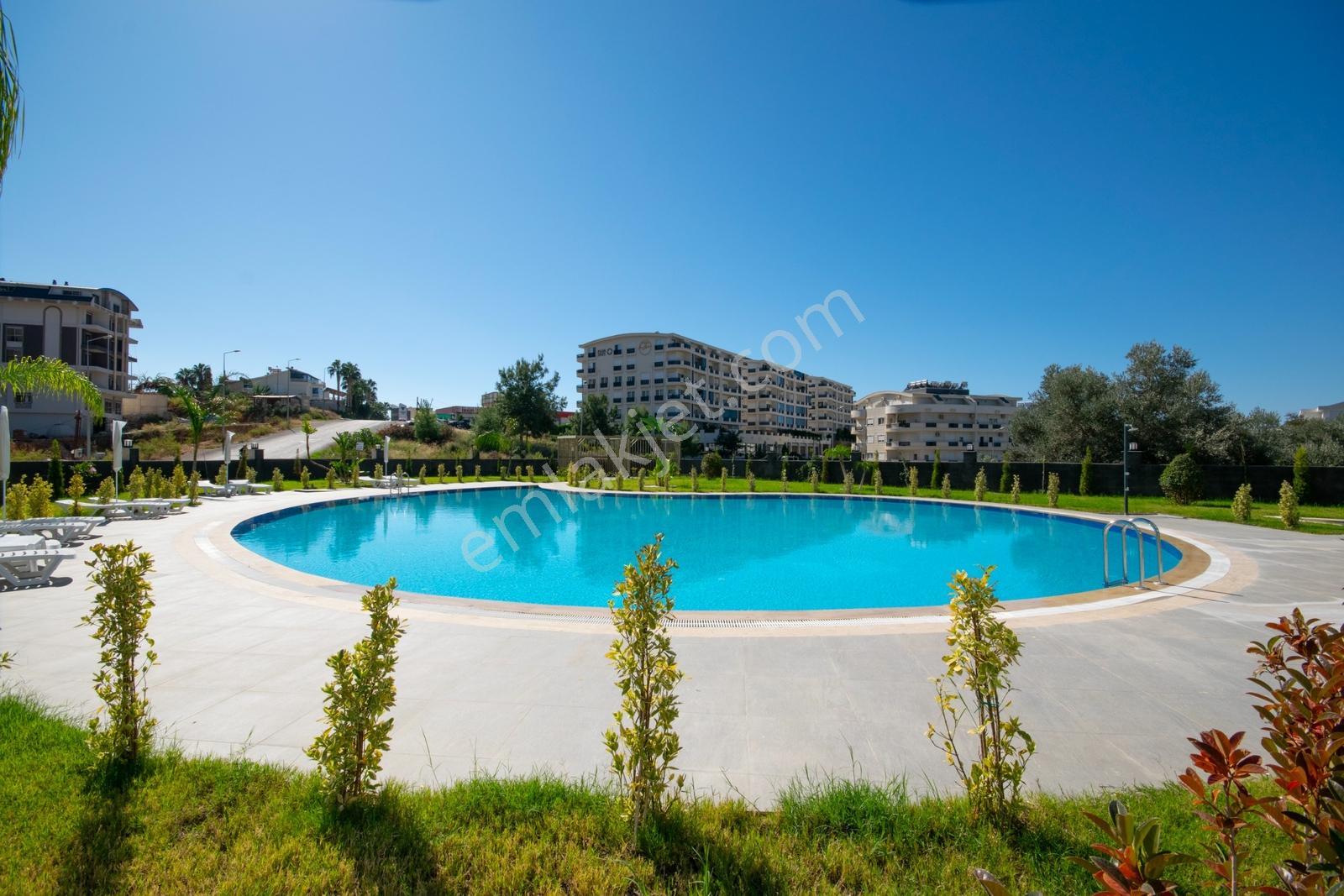 Alanya Oba'da Lüks Sitede Satılık 2+1 Daire — fotoğraf 13