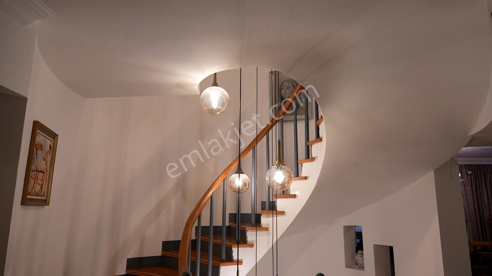 Alacaatlı Popüler Sitesinde Şerefiyeli Satılık Villa — fotoğraf 6