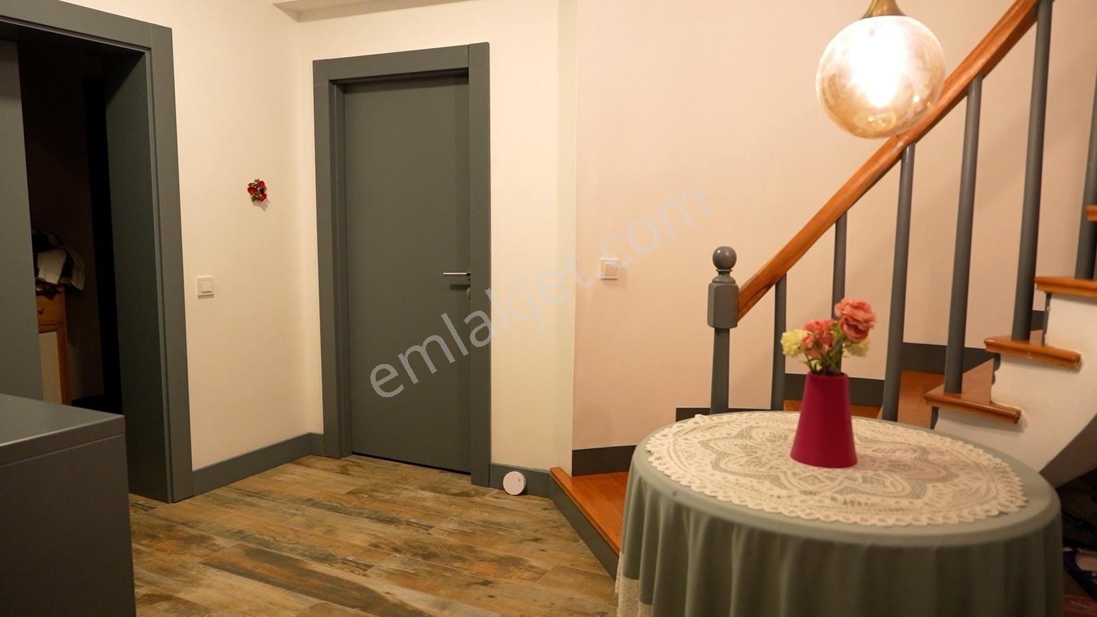 Alacaatlı Popüler Sitesinde Şerefiyeli Satılık Villa — fotoğraf 23
