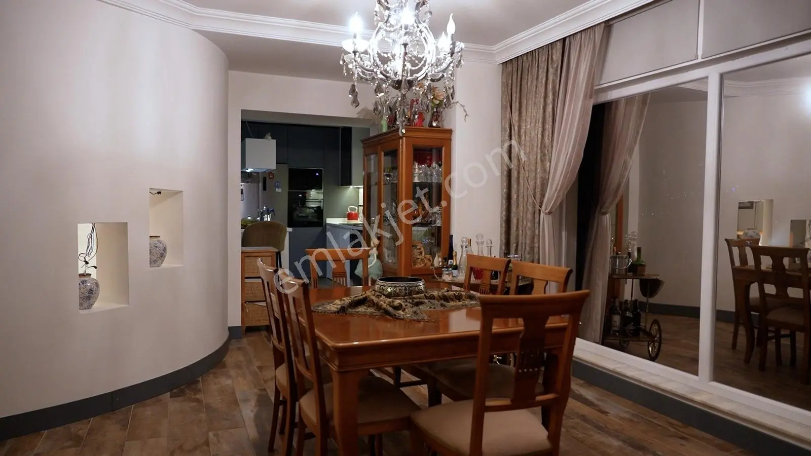 Alacaatlı Popüler Sitesinde Şerefiyeli Satılık Villa — fotoğraf 26