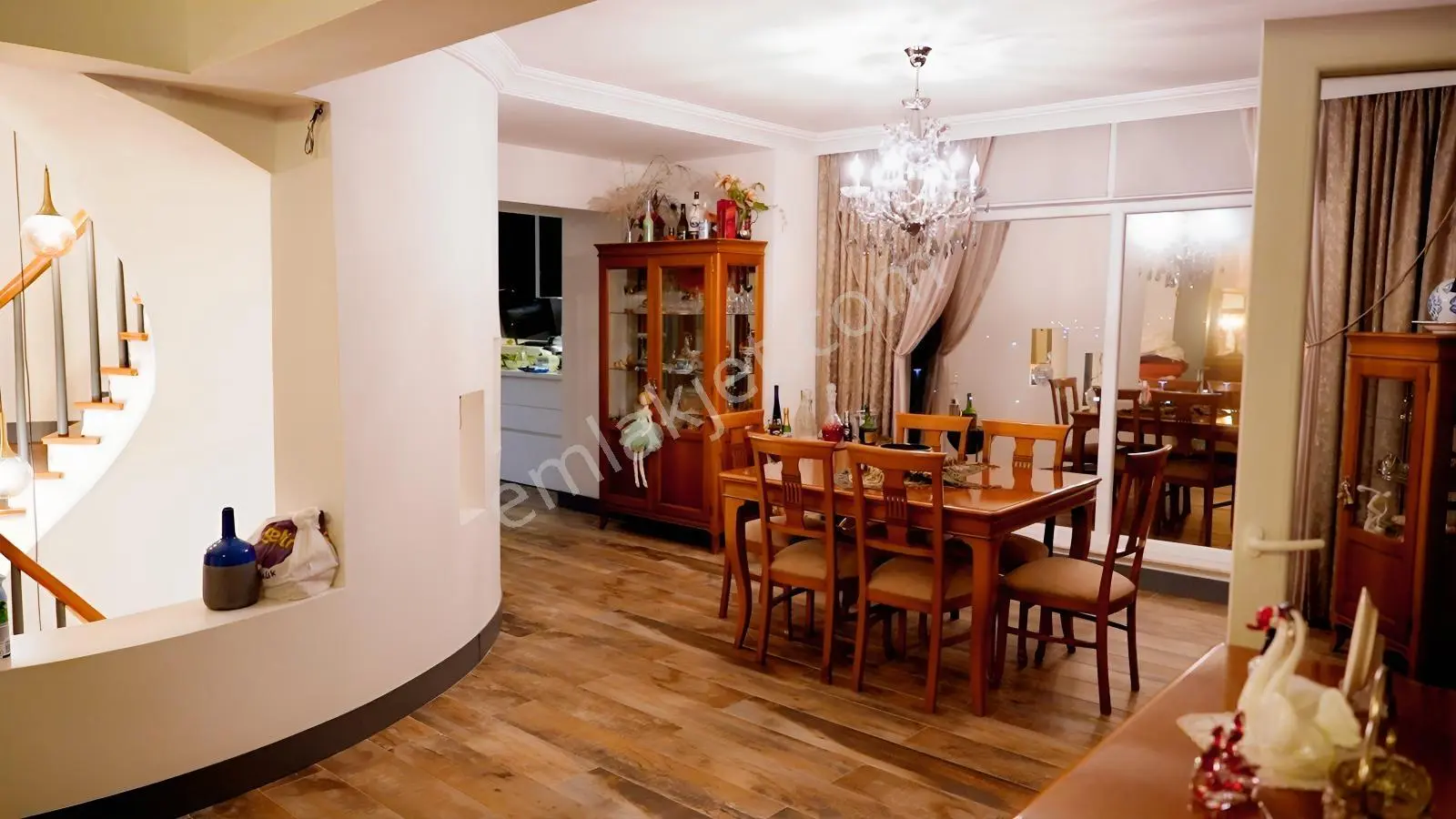 Alacaatlı Popüler Sitesinde Şerefiyeli Satılık Villa — fotoğraf 28