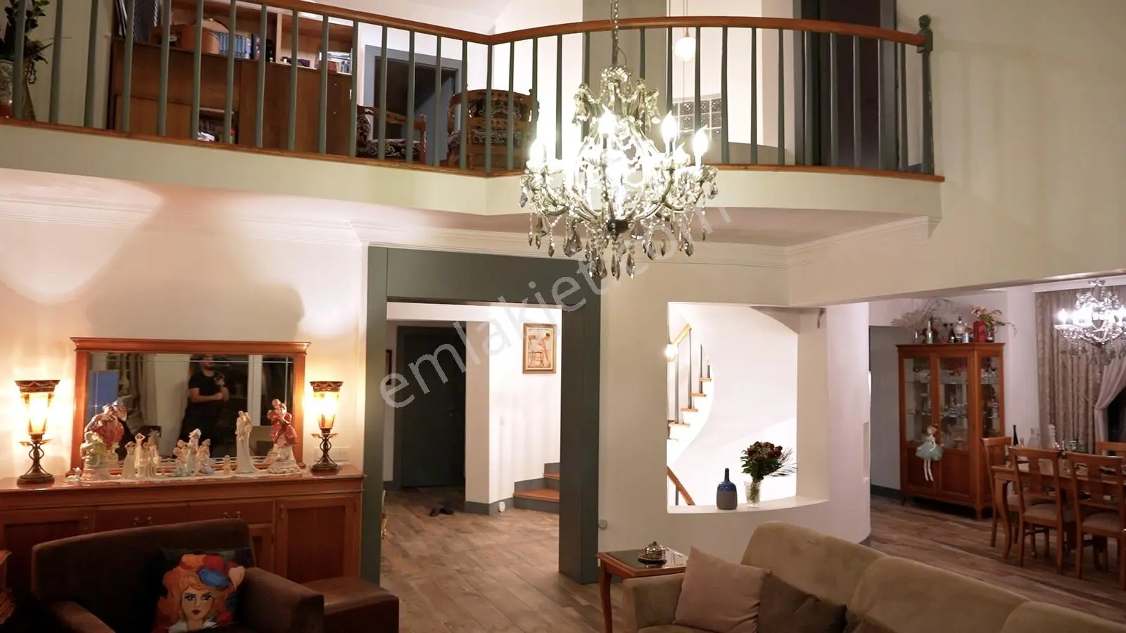 Alacaatlı Popüler Sitesinde Şerefiyeli Satılık Villa — fotoğraf 40