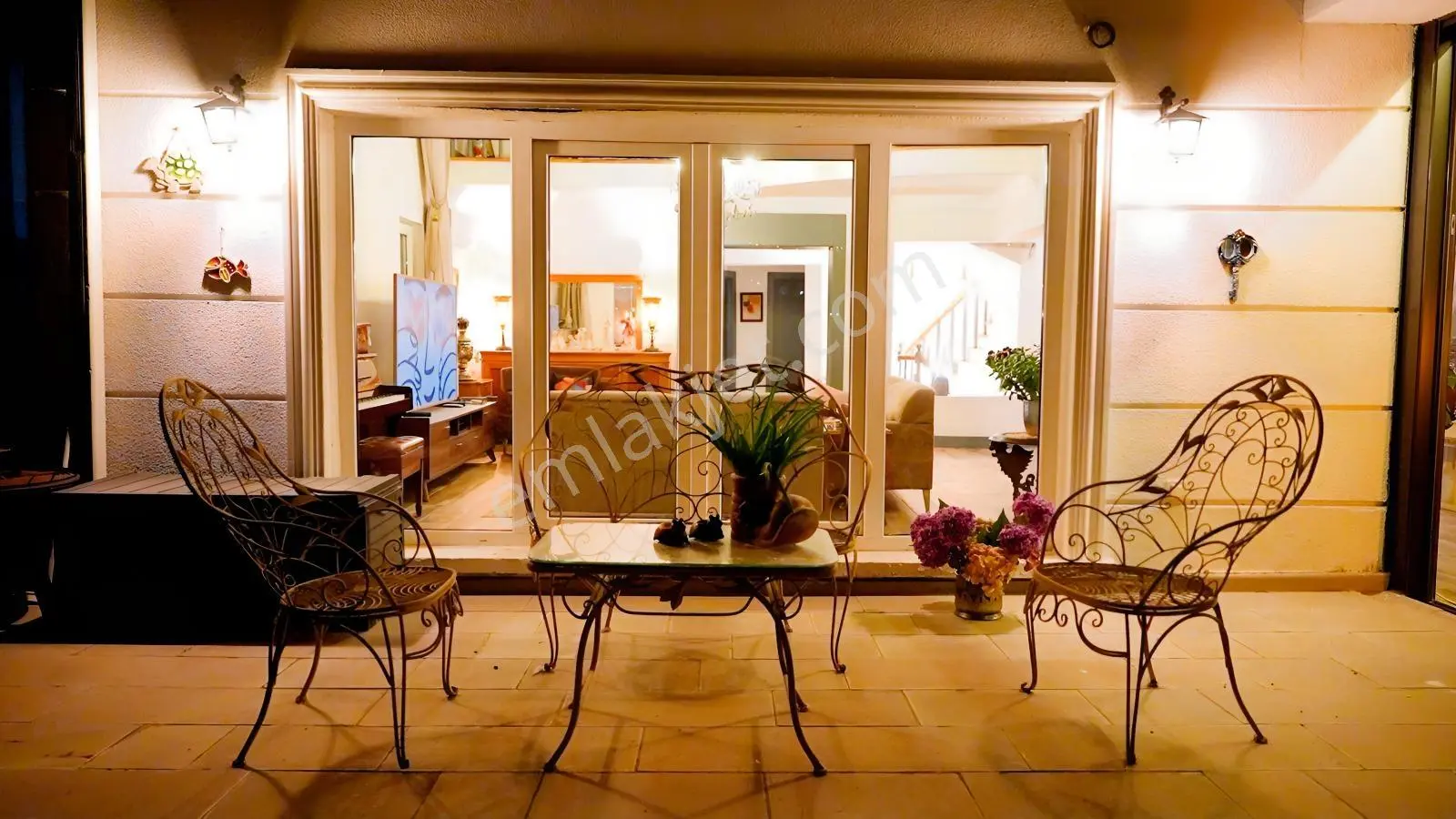 Alacaatlı Popüler Sitesinde Şerefiyeli Satılık Villa — fotoğraf 42