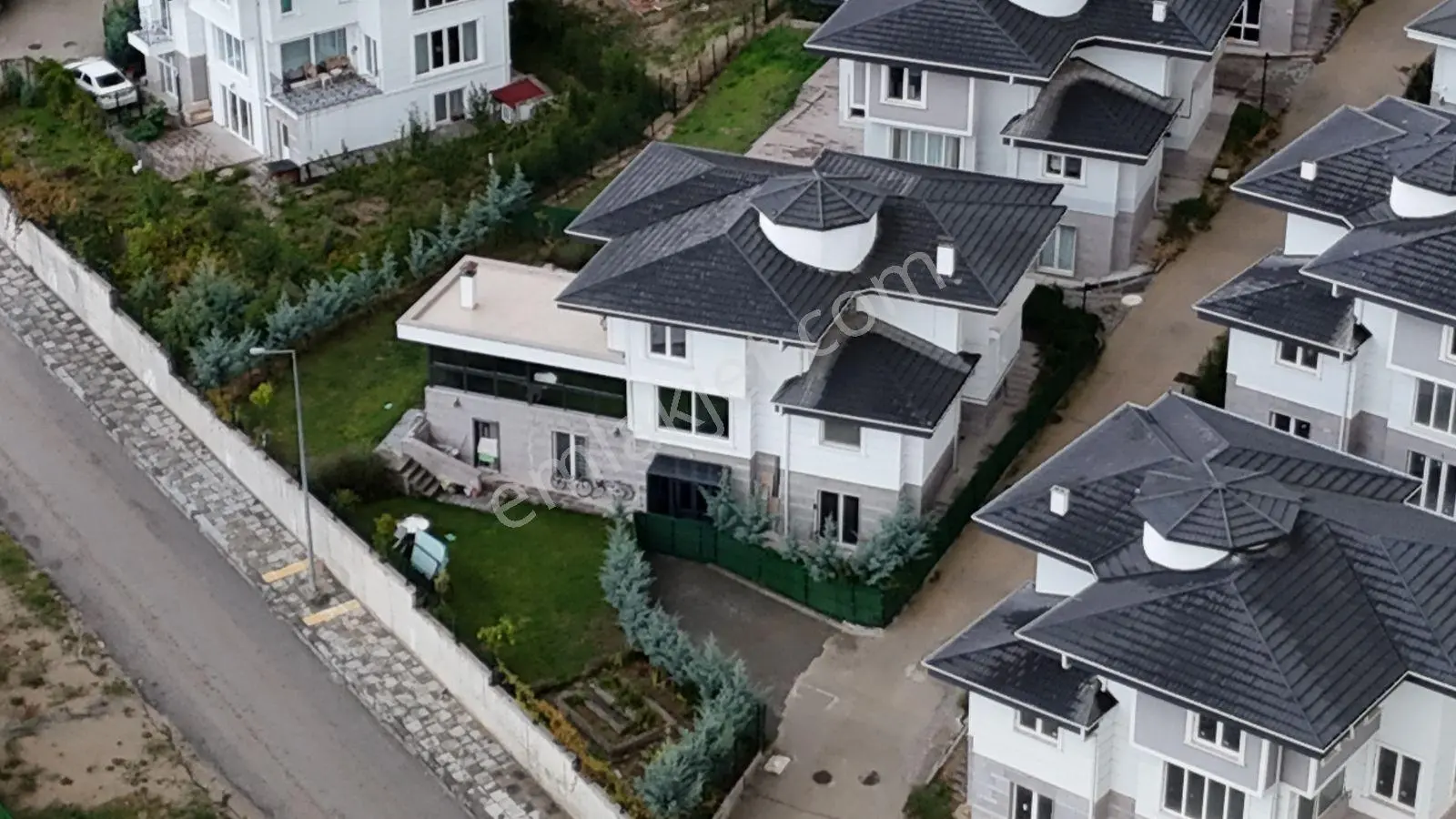 Alacaatlı Popüler Sitesinde Şerefiyeli Satılık Villa — fotoğraf 47