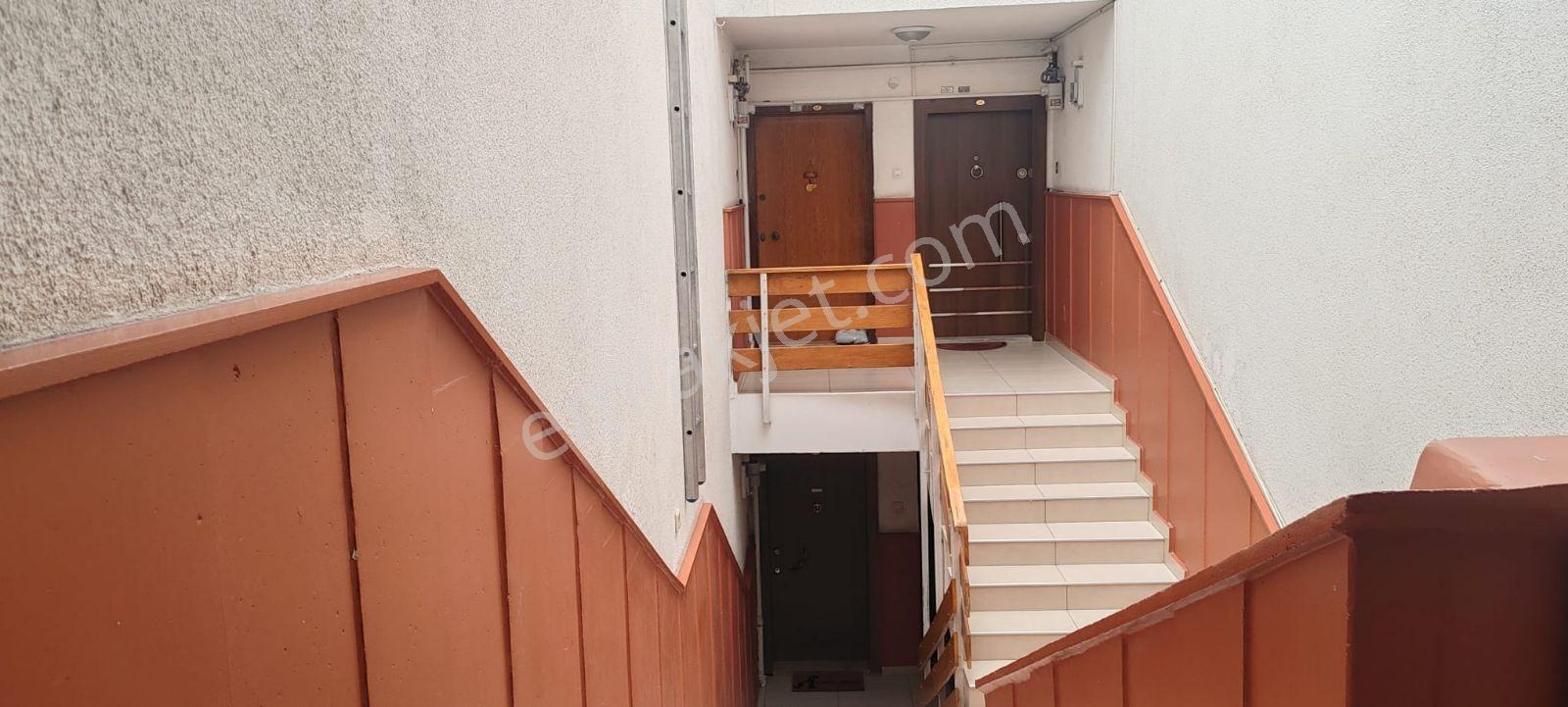 Tirebolu Sokakta 3+1 Satılık Daire — fotoğraf 8