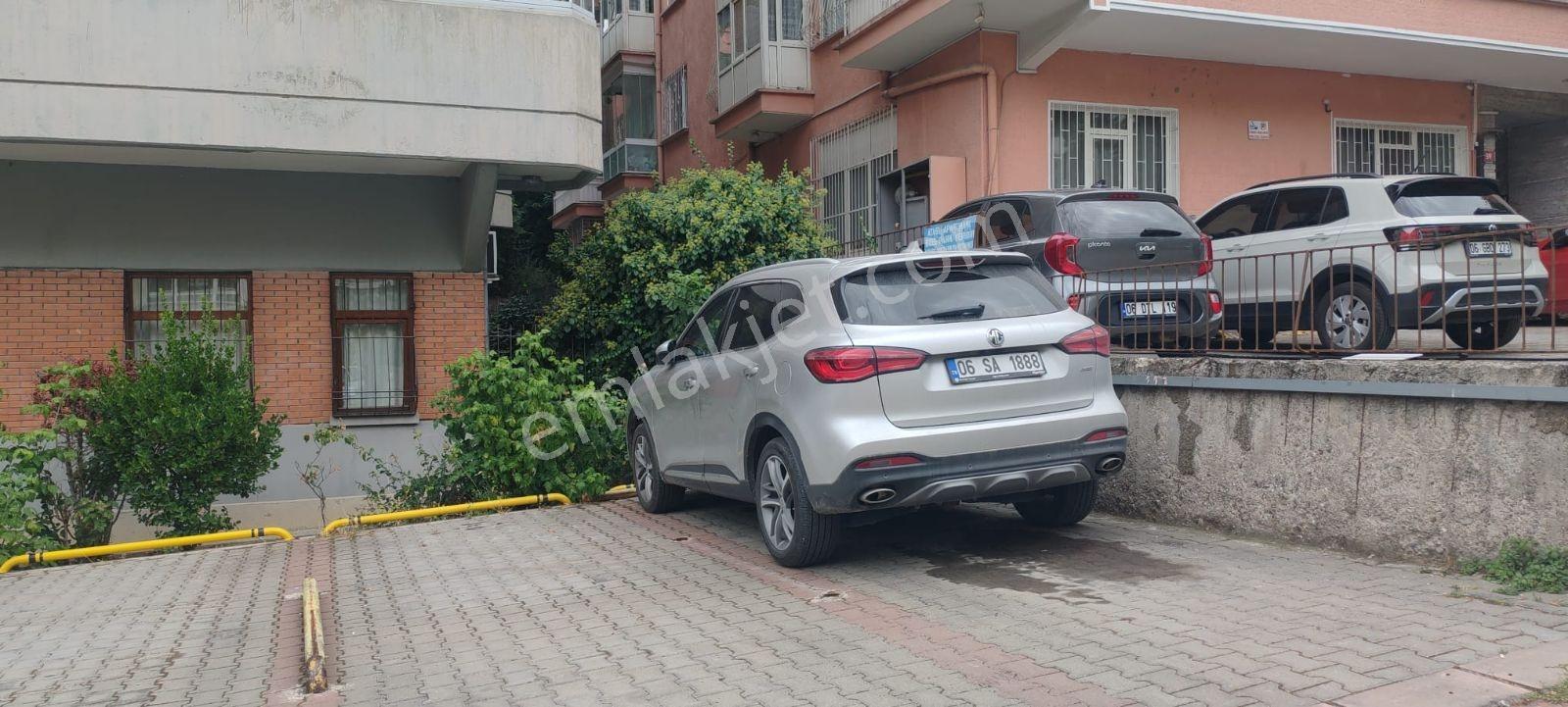Tirebolu Sokakta 3+1 Satılık Daire — fotoğraf 12