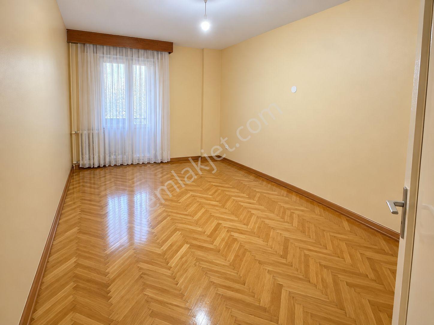 Tirebolu Sokakta 3+1 Satılık Daire — fotoğraf 17