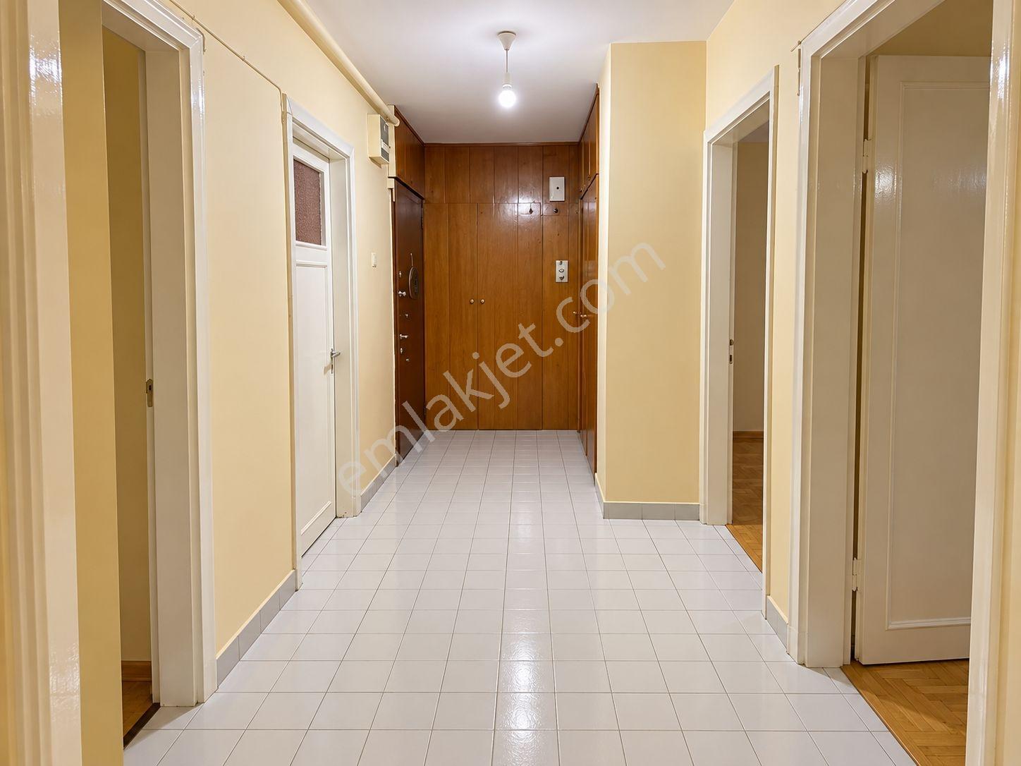 Tirebolu Sokakta 3+1 Satılık Daire — fotoğraf 21