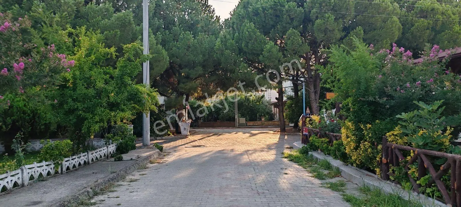 Burhaniye İmko Sitesi'nde Tümüyle Yenilenmiş Villa — fotoğraf 4