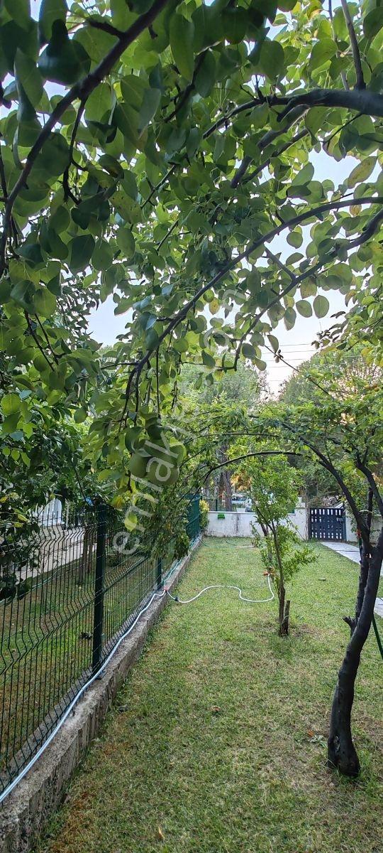 Burhaniye İmko Sitesi'nde Tümüyle Yenilenmiş Villa — fotoğraf 13