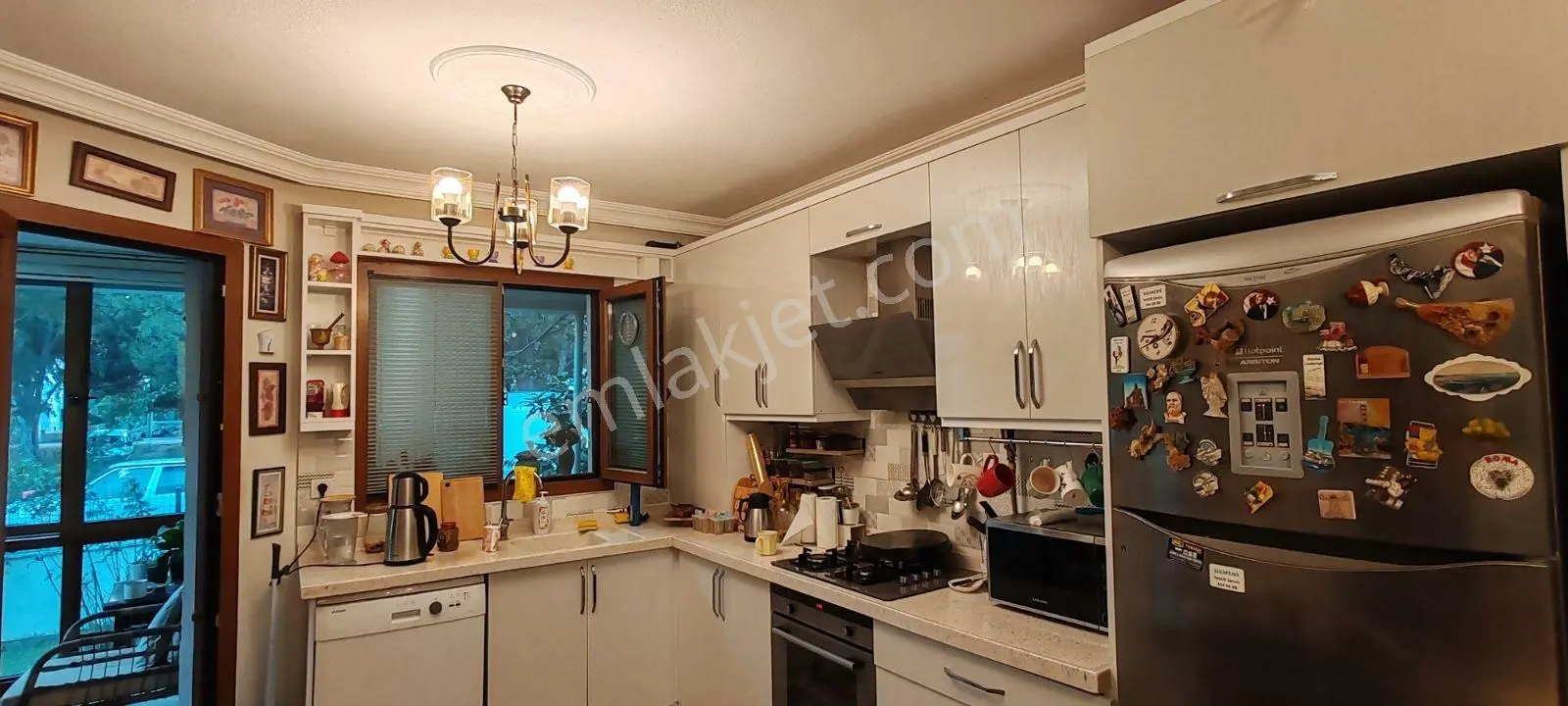 Burhaniye İmko Sitesi'nde Tümüyle Yenilenmiş Villa — fotoğraf 40