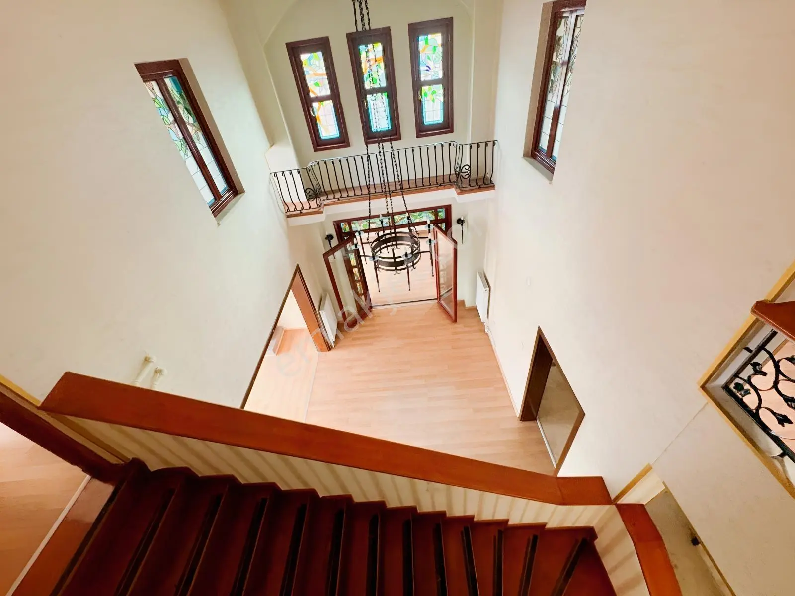Gölbaşı Satılık 8+1 Villa Göl Manzaralı Site İçerisinde 3 Katlı! — fotoğraf 37
