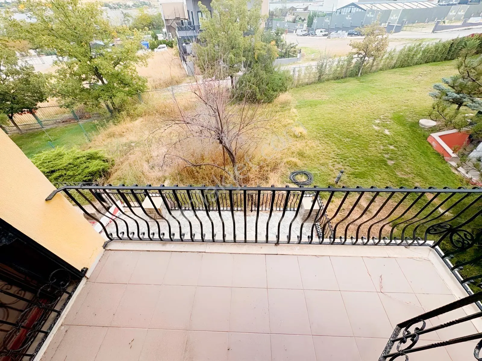 Gölbaşı Satılık 8+1 Villa Göl Manzaralı Site İçerisinde 3 Katlı! — fotoğraf 46