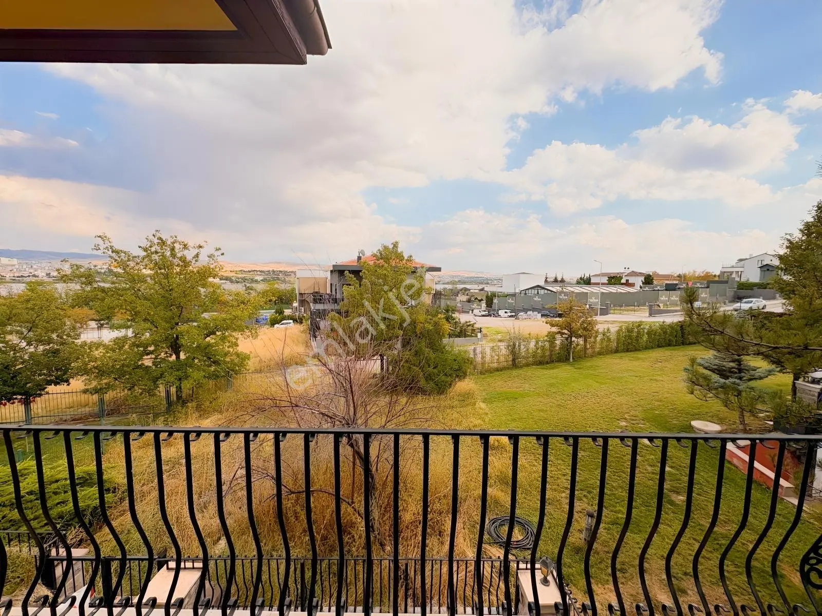 Gölbaşı Satılık 8+1 Villa Göl Manzaralı Site İçerisinde 3 Katlı! — fotoğraf 47
