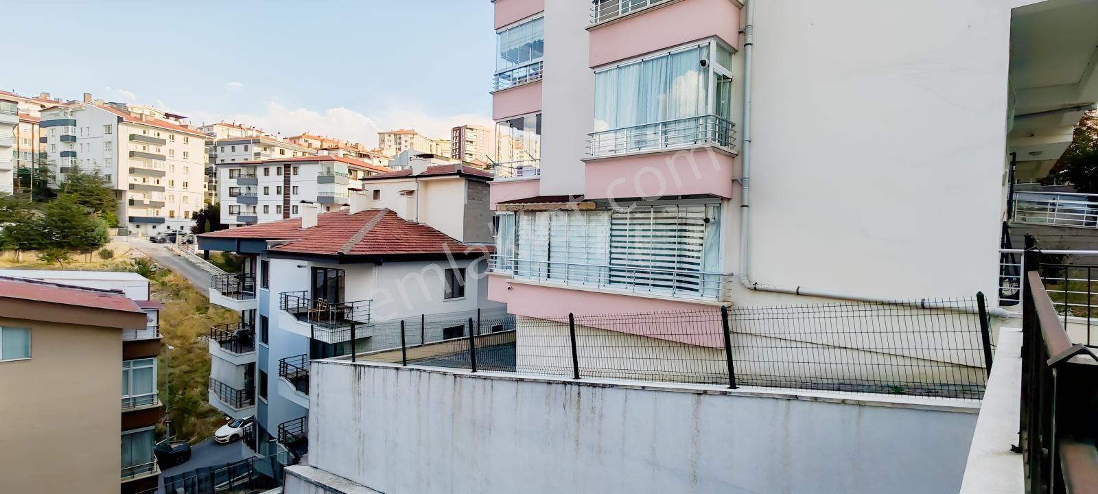 Cevizlidere Caddesine Yakın Ara Kat Kombili 3+1 Satılık Daire — fotoğraf 10