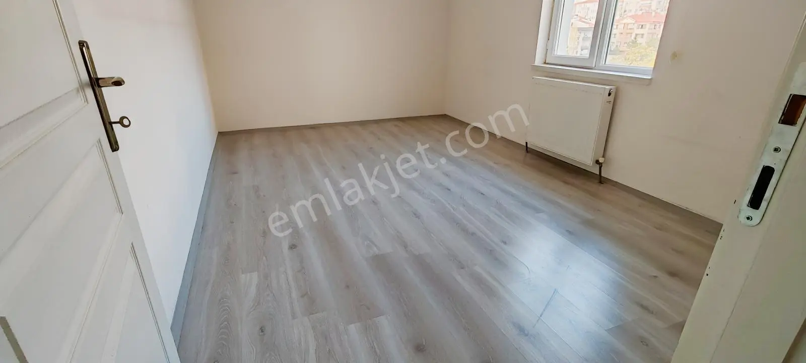 Cevizlidere Caddesine Yakın Ara Kat Kombili 3+1 Satılık Daire — fotoğraf 32